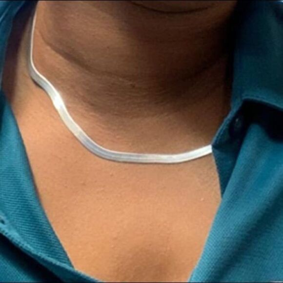 - NEW 925 Sterling Silver Herringbone Snake Necklace - Picture 6 of 10